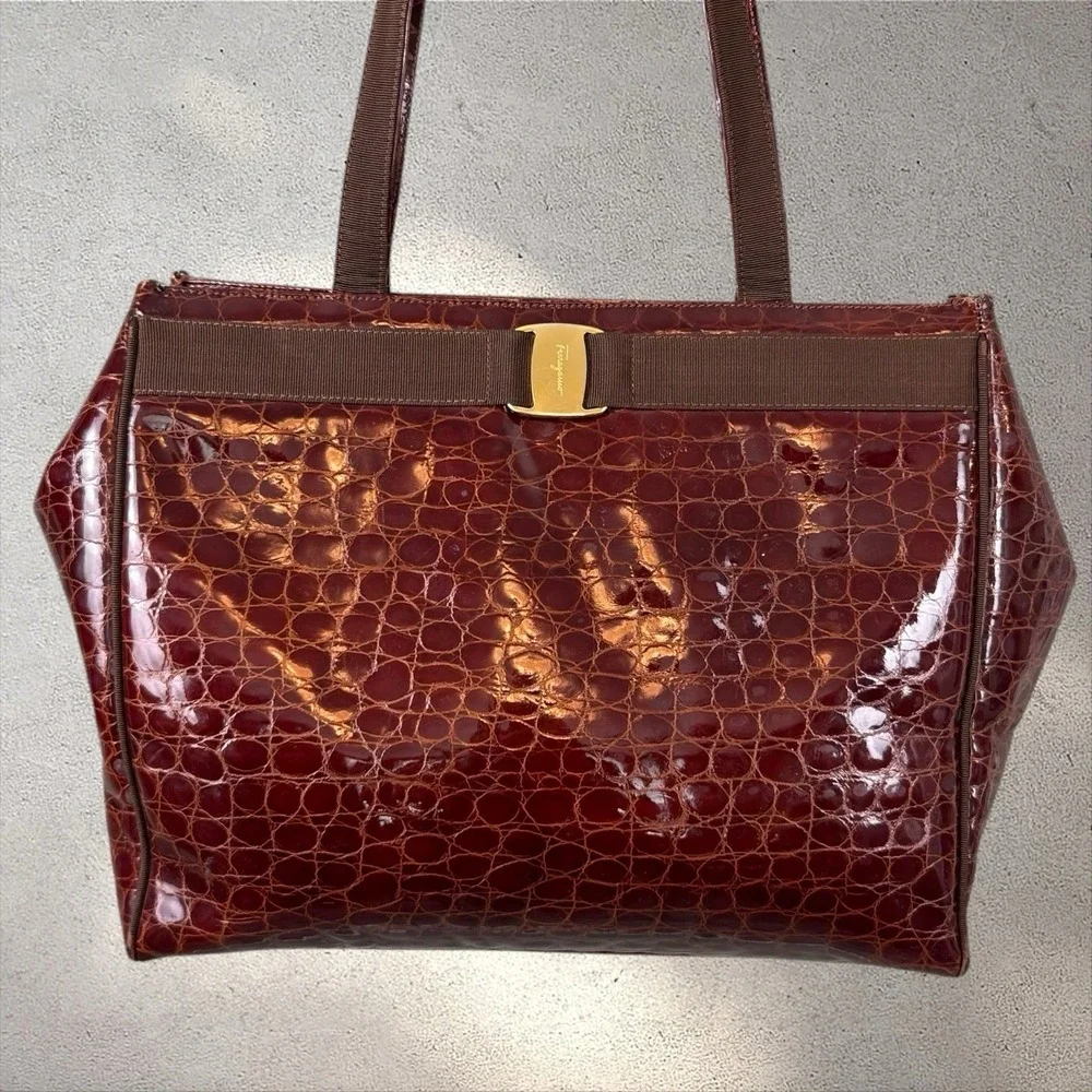 Vtg Salvatore Ferragamo Croc Embossed Shoulder Tote‎ Vara Bag Purse